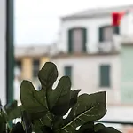 Recanissu With Balcony & Ac