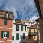 Daire Recanissu With Balcony & Ac *