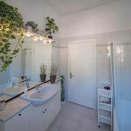 Recanissu With Balcony & Ac Apartman Vernazza