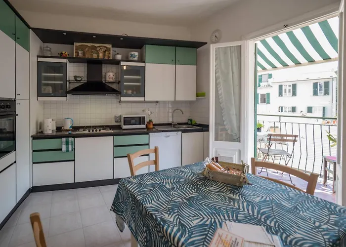 Recanissu With Balcony & Ac Apartament
