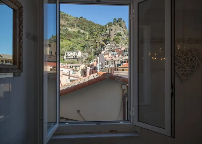 Recanissu With Balcony & Ac