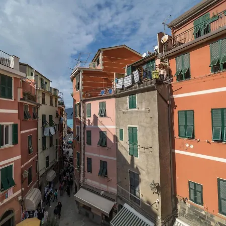 Recanissu With Balcony & Ac Vernazza