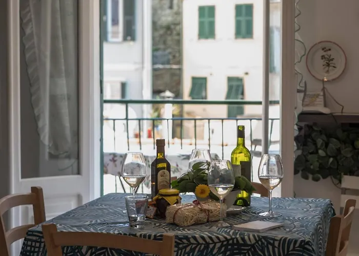 Recanissu With Balcony & Ac Vernazza