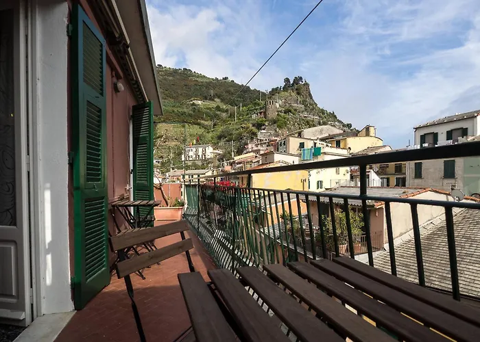 Recanissu With Balcony & Ac
